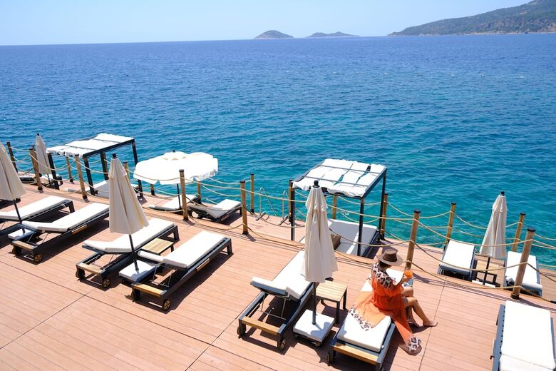 Lures Hotel