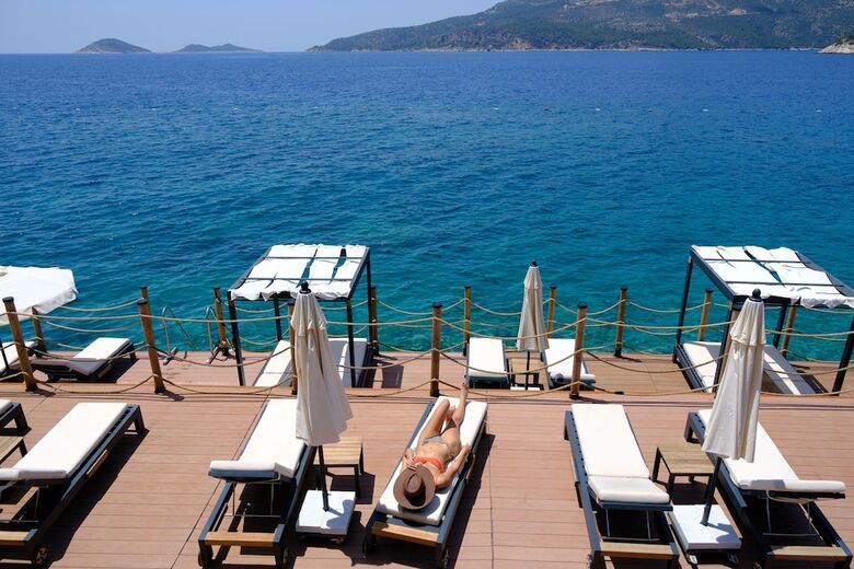 Lures Hotel
