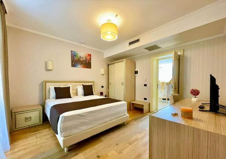 Amh Hotel