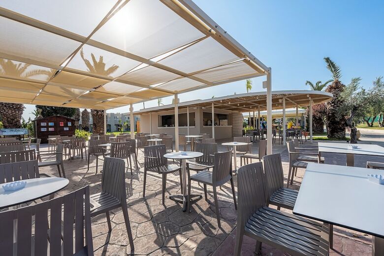 Hotel Akti Coast Club