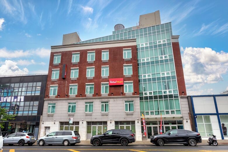 Hotel Red Roof Plus+ Brooklyn - Flatbush Ave