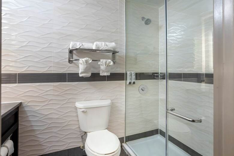 Hotel Red Roof Plus+ Brooklyn - Flatbush Ave