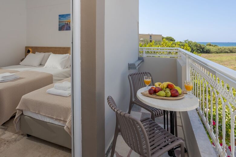 Hotel Amara Seaside By Estia