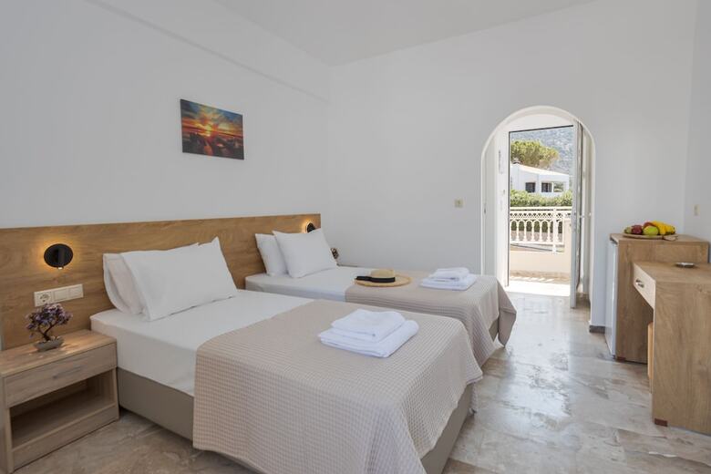 Hotel Amara Seaside By Estia