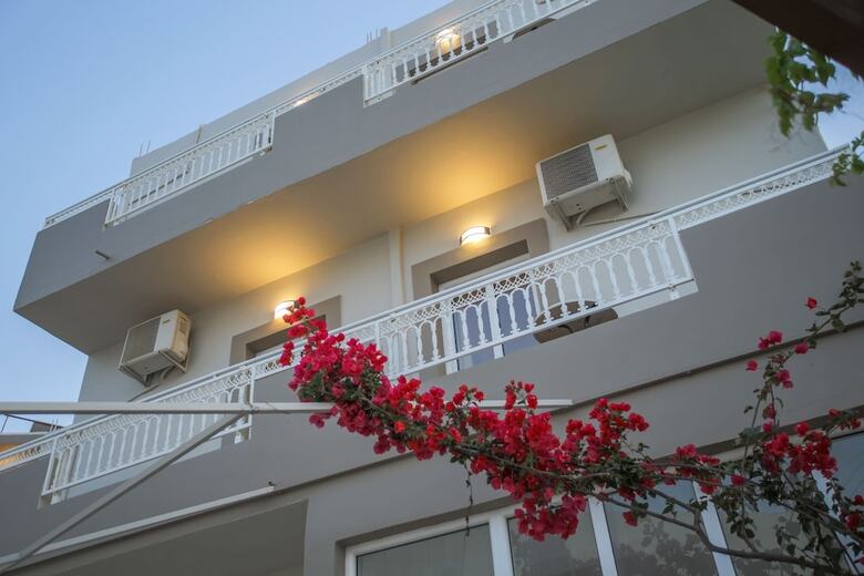 Hotel Amara Seaside By Estia