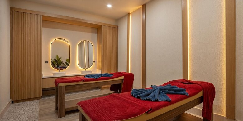 Arcanus Hotels Trendline Side