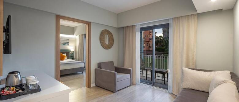 Arcanus Hotels Trendline Side
