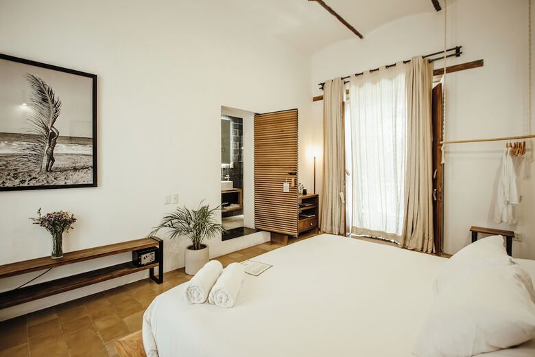 Hotel Sin Nombre