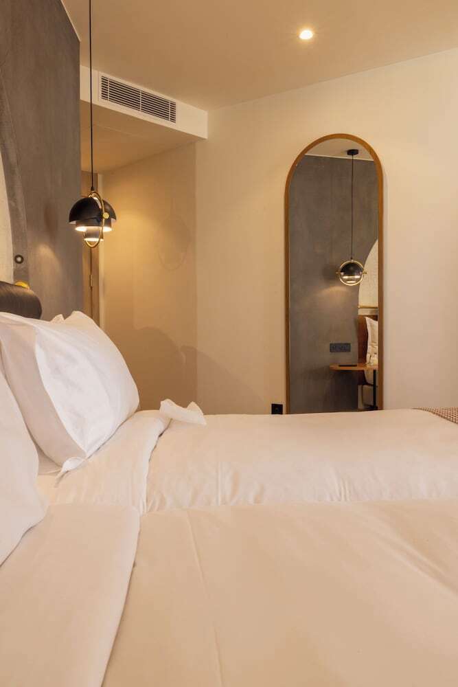 Hotel Le Square By Onomo Collection