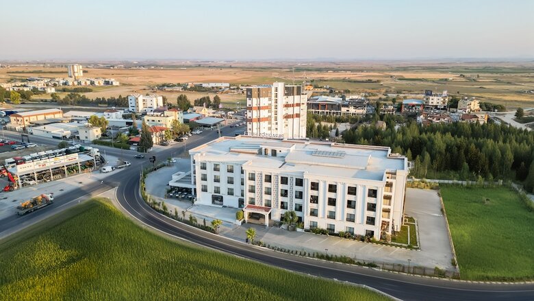 Paradisos Hotel