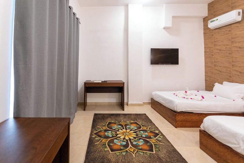 Canary Golden Hotel