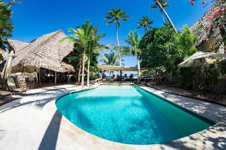 Sunshine Azure Zanzibar Beach Hotel