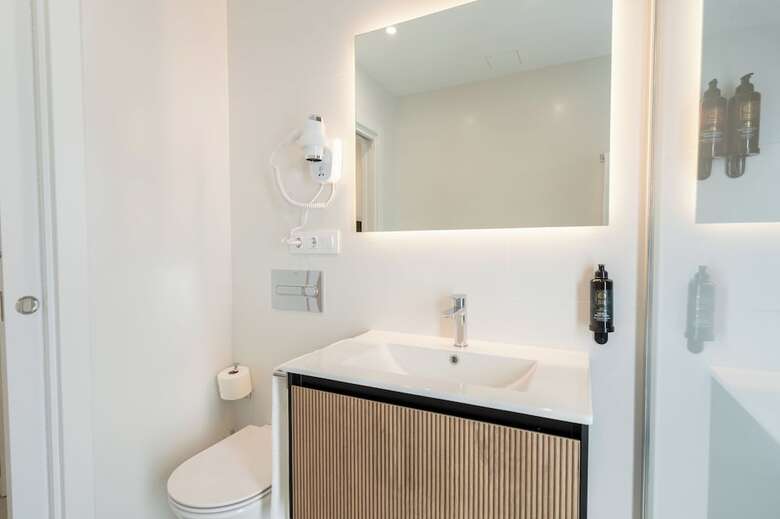 Aparthotel C�es Luxury Suitel Areosa