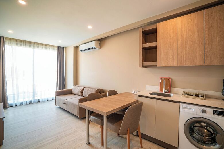 Prive Suite Side & Spa Hotel Adults Only 16 Plus