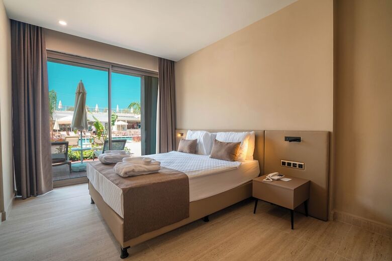 Prive Suite Side & Spa Hotel Adults Only 16 Plus