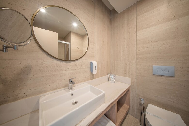 Prive Suite Side & Spa Hotel Adults Only 16 Plus