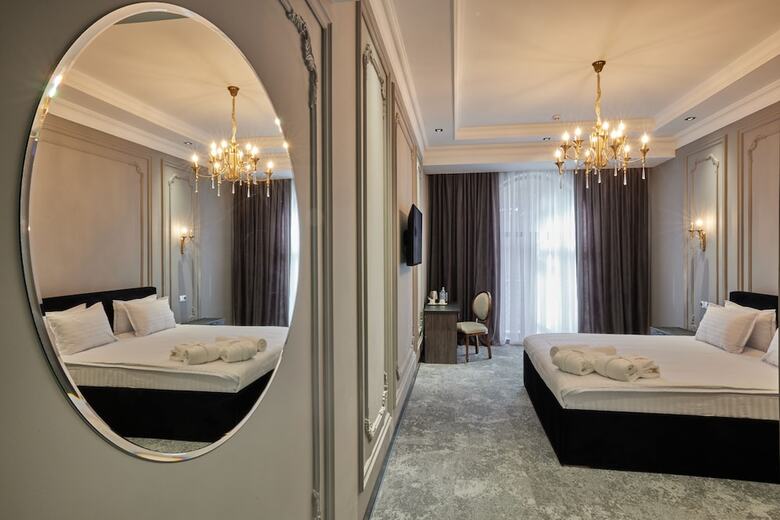 Continental Hotel