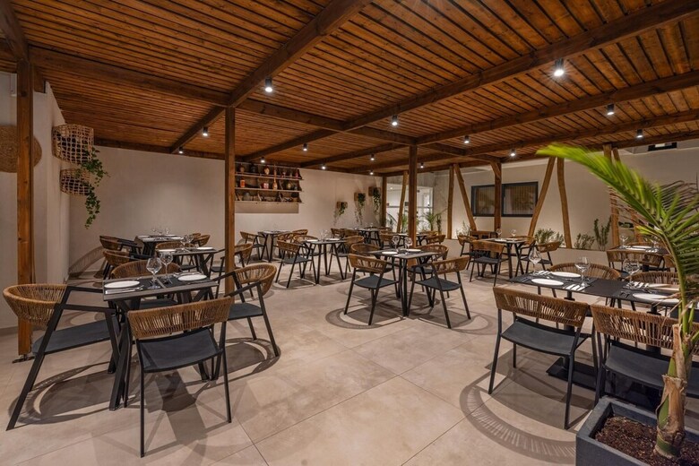 Cabana Blu Lifestyle Boutique Hotel & Suites