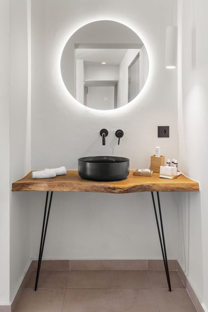 Cabana Blu Lifestyle Boutique Hotel & Suites
