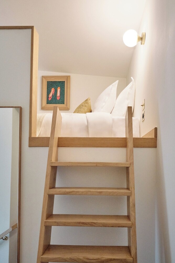 Hotel H�tel Elys�e Montmartre