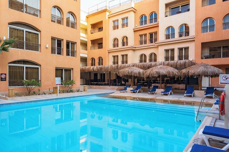 La Rosa Boho Aquapark Hotel