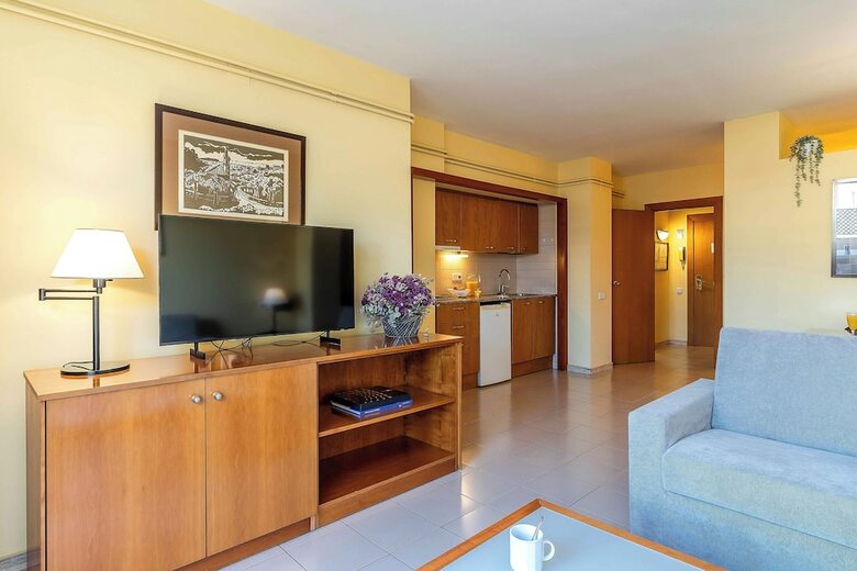 Aparthotel Bertran