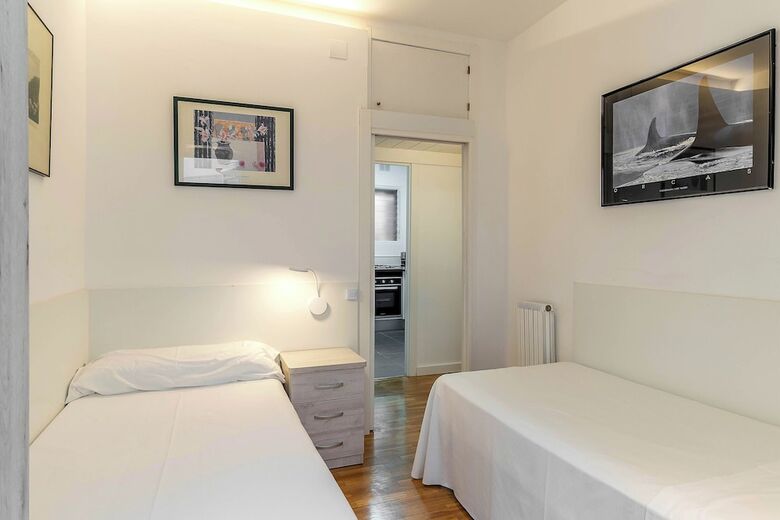 Aparthotel Bertran