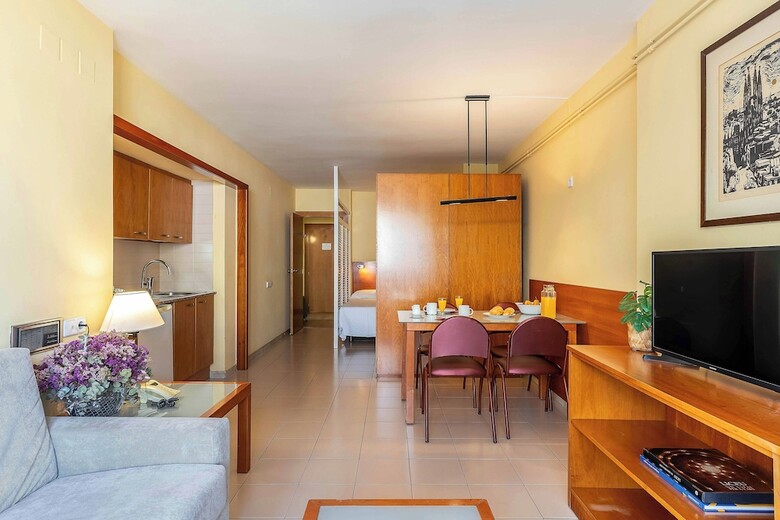 Aparthotel Bertran