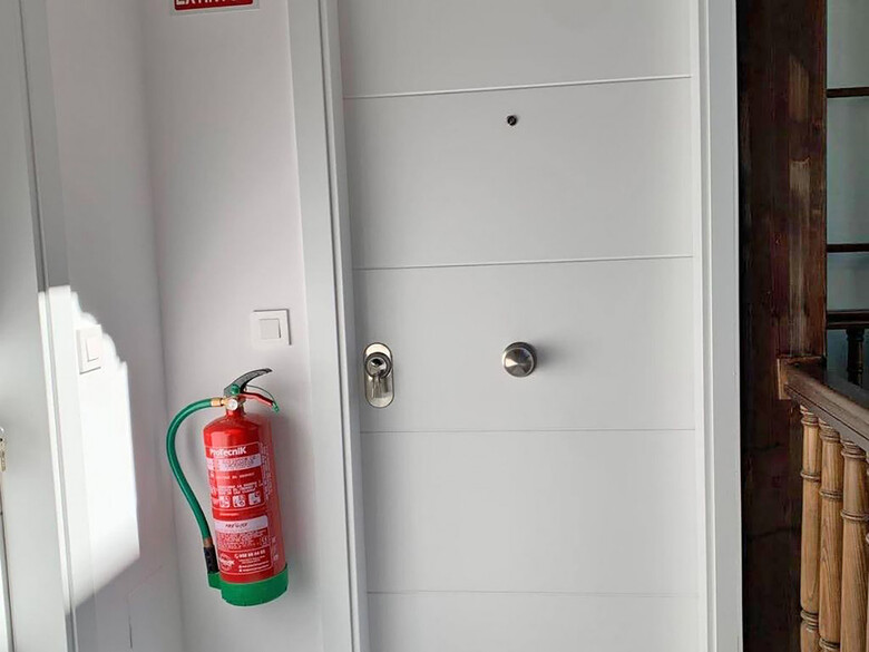 Apartamentos Palacete Nazar� Granada 3000