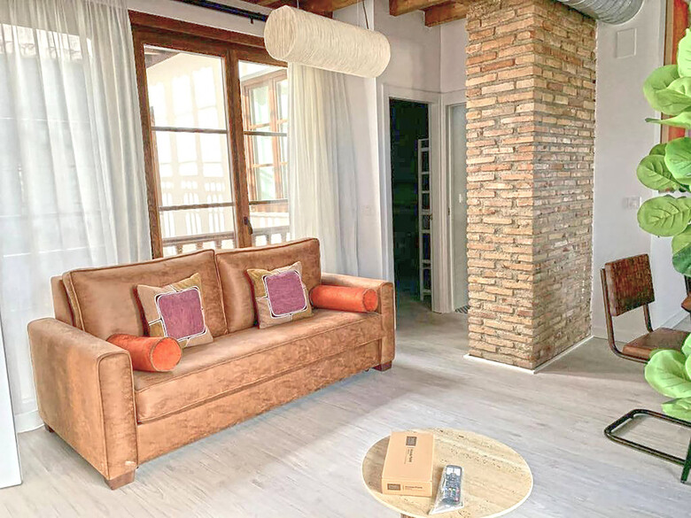 Apartamentos Palacete Nazar� Granada 3000