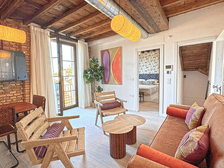 Apartamentos Palacete Nazar� Granada 3000