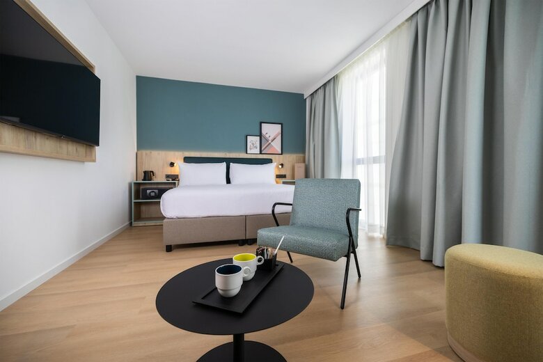 Hotel Spark By Hilton Madrid Alcala
