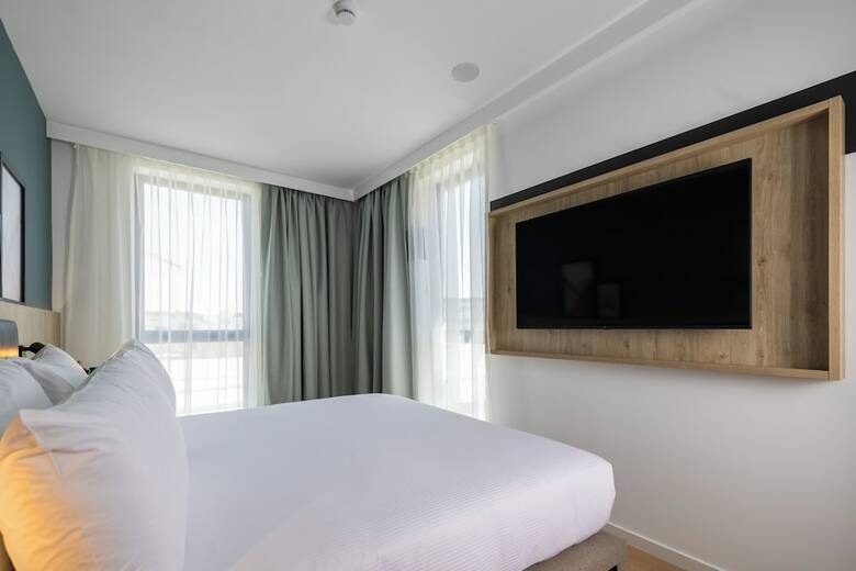 Hotel Spark By Hilton Madrid Alcala