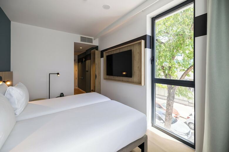 Hotel Spark By Hilton Madrid Alcala