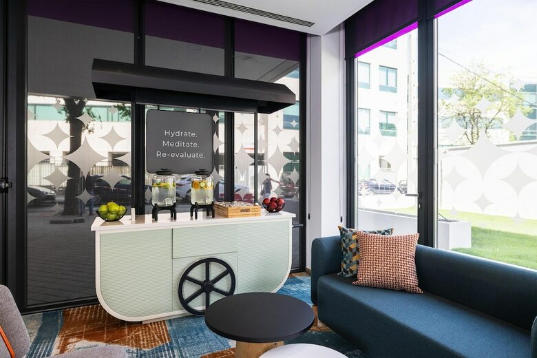 Hotel Spark By Hilton Madrid Alcala