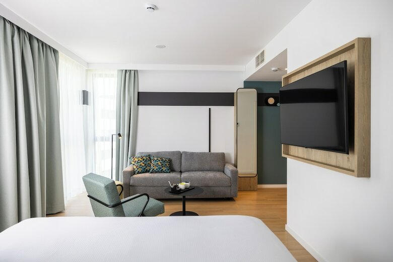 Hotel Spark By Hilton Madrid Alcala