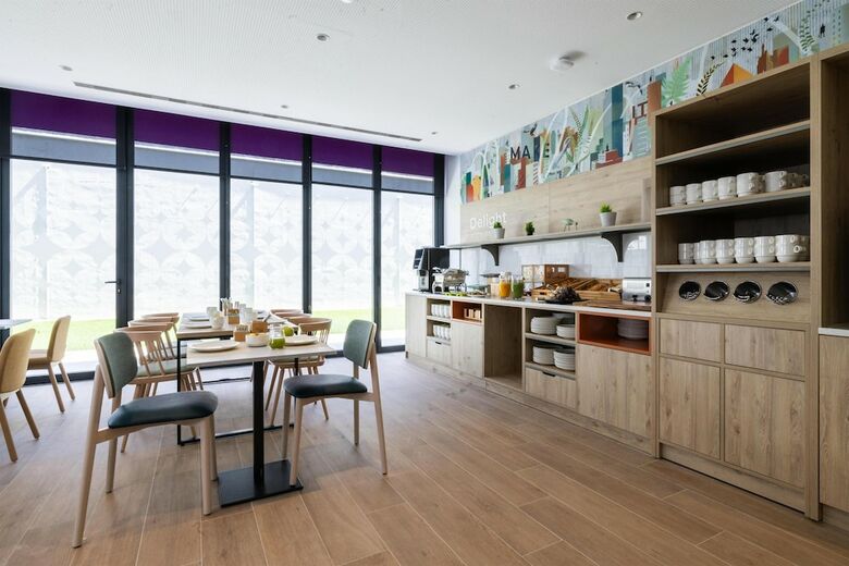 Hotel Spark By Hilton Madrid Alcala