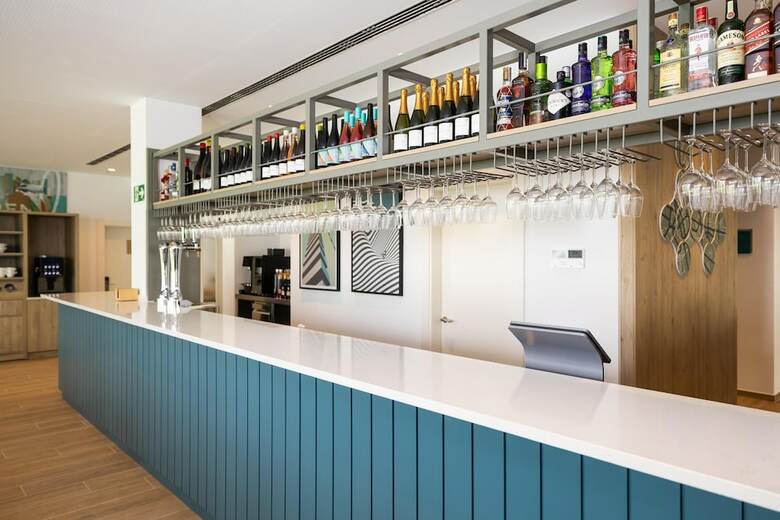 Hotel Spark By Hilton Madrid Alcala