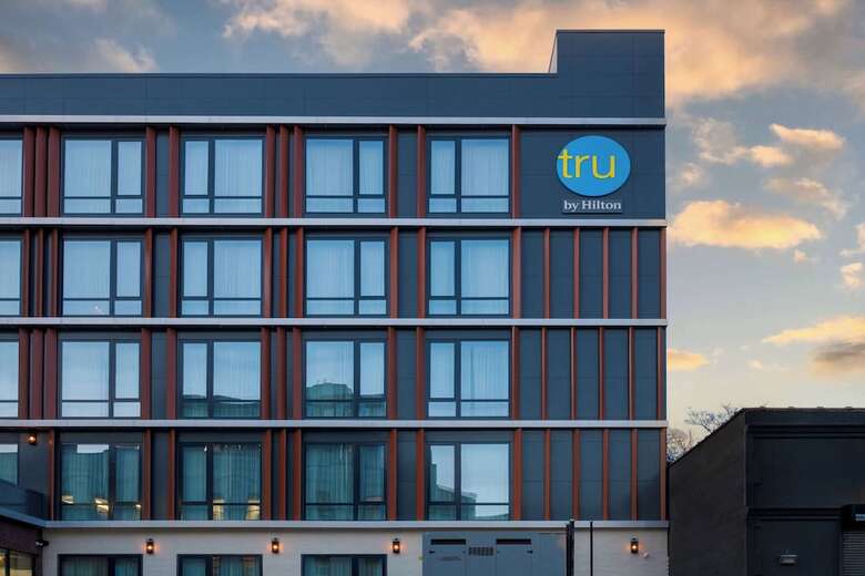 Hotel Tru By Hilton Brooklyn