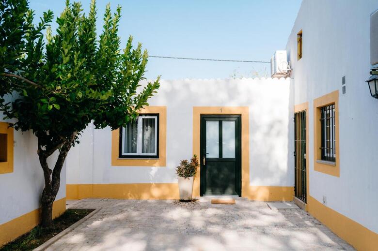 Agroturismo Quinta Do Louredo - �vora