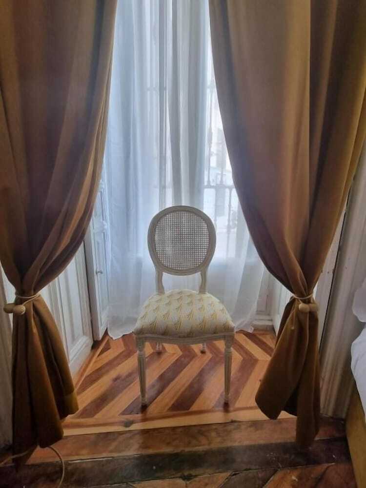 Hostal Le Petit Palu Flora