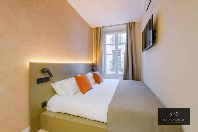 Hostal Santa Sofia Suites