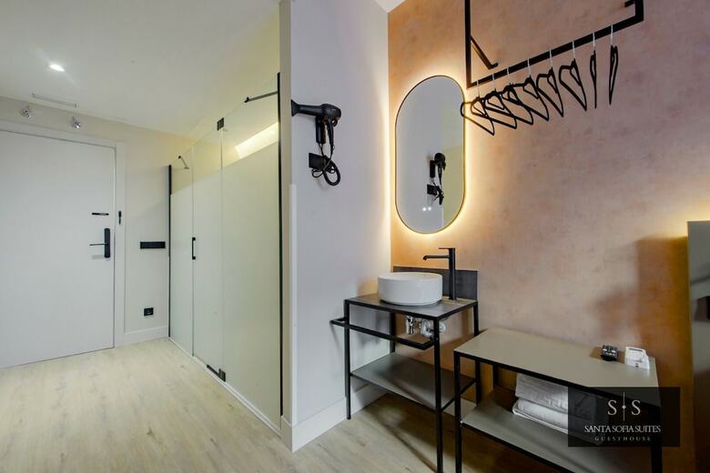 Hostal Santa Sofia Suites