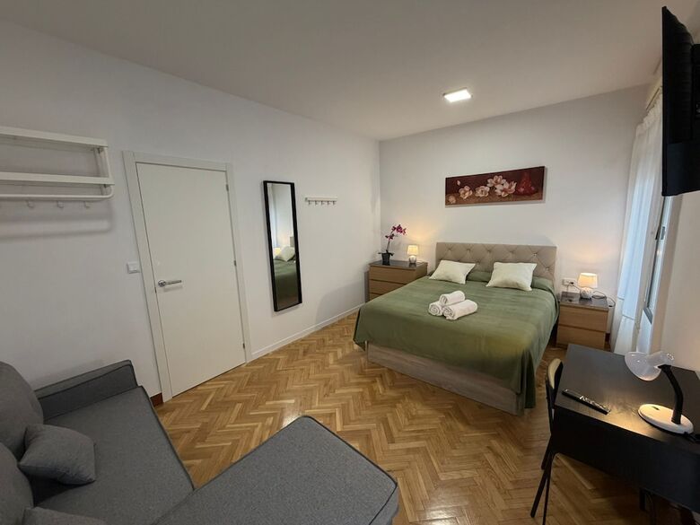 Aparthotel Rooms Don Ramon De La Cruz