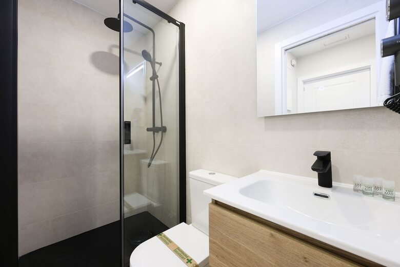 Aparthotel Habitaciones San Bernardo 20