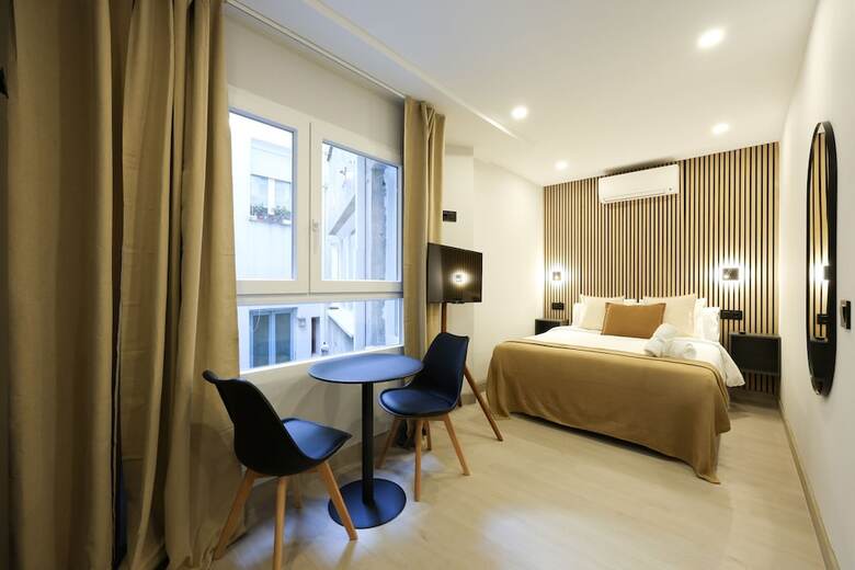 Aparthotel Habitaciones San Bernardo 20