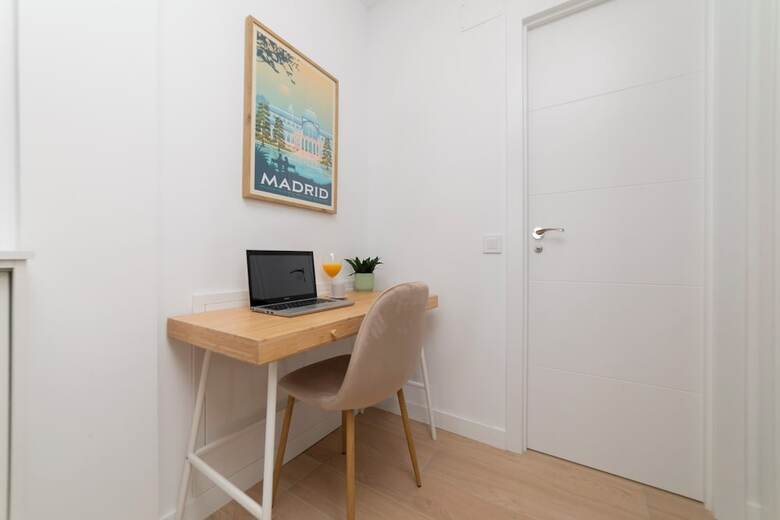 Hostal Aurora Stays By Charming