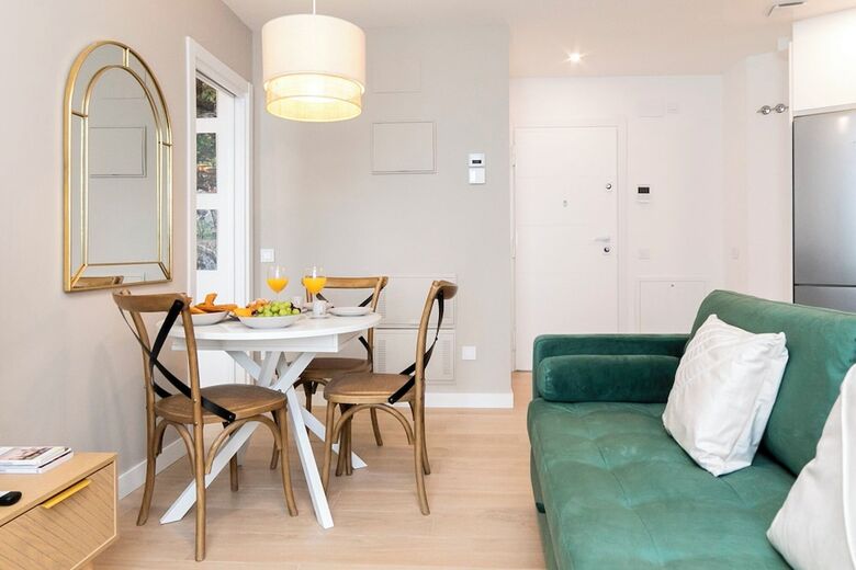Hostal Aurora Stays By Charming