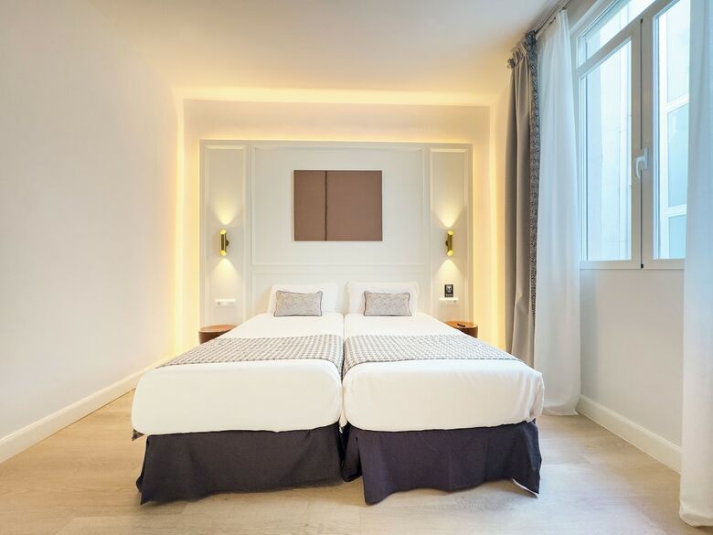 Hostal �pera Stays By Charming