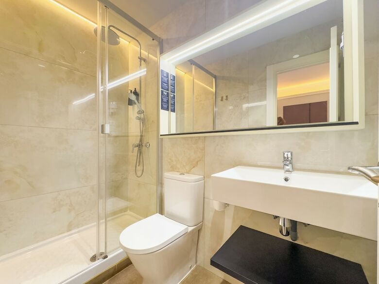 Hostal �pera Stays By Charming